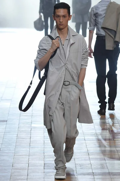Look 21